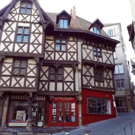 Le Medieval Thiers